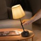Επιτραπέζιο φωτιστικό VEVOR Cordless, 5200mAh Ενσωματωμένο Επιτραπέζιο Φωτιστικό με Επαναφορτιζόμενη Μπαταρία, Φωτεινότητα 3 επιπέδων, Υφασμάτινη Απόχρωση, Θερμοκρασία χρώματος 2700-3000K, Επιτραπέζιο Φωτιστικό για Εστιατόριο, Υπνοδωμάτιο, Πάγκος μπαρ, Μα
