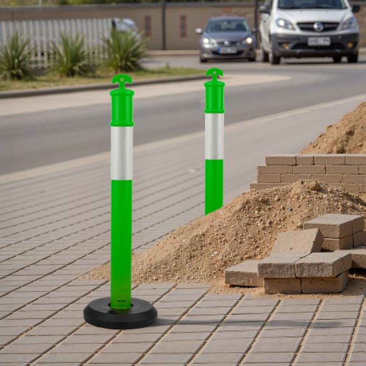 VEVOR 3 Pack Traffic Delineator Posts, 1140 mm Traffic Safety Cones with fillable Base and Refleks strips, Heavy Duty Delineator Posts for Construction, Parking, Crowd Control, Green