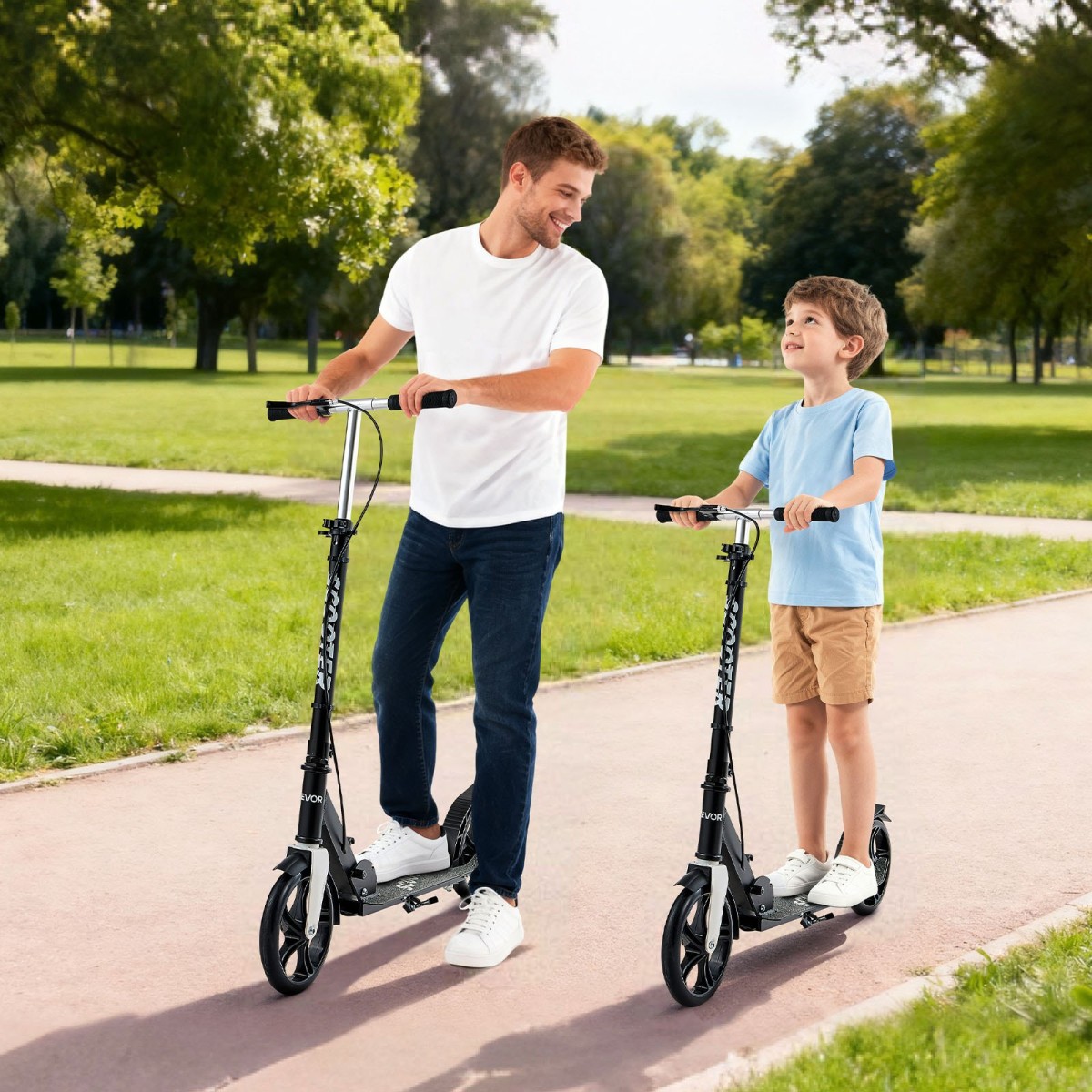VEVOR Kick Scooter για Παιδιά Ηλικιών 8+, Έφηβοι και Ενήλικες, Μικρό σκούτερ 2 τροχών με τιμόνι ρυθμιζόμενου ύψους, φαρδύ αντιολισθητικό κατάστρωμα, αναδιπλούμενο ελαφρύ για αγόρια και κορίτσια έως 99,8 κιλά, μαύρο + ασημί
