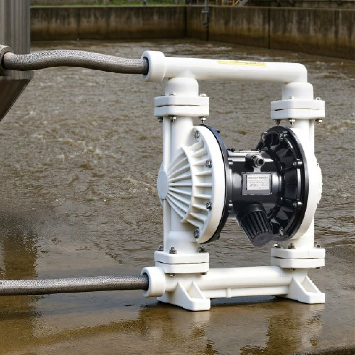 VEVOR Air Operated Double Diaphragm Pump, 95 L/min Max, Standard Int & Out Out Air Pneumatic Waste Oil Transfer Pump, Σώμα πολυπροπυλενίου, Διπλά διαφράγματα, για πετρέλαιο, γράσο, κηροζίνη, βενζίνη