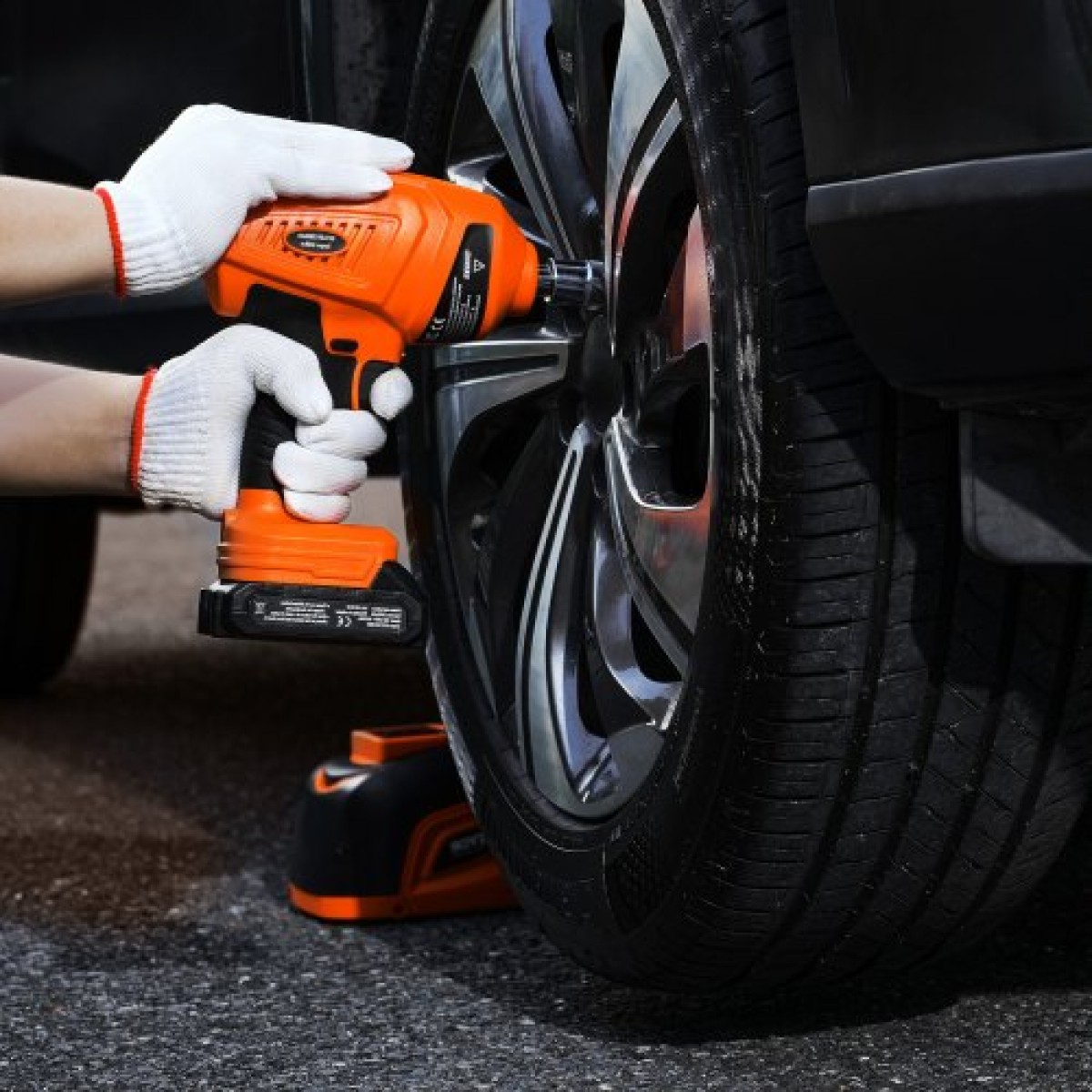 VEVOR Electric Car Jack, 5 Tons /11000 lbs, Ηλεκτρικό γρύλο ψαλιδιού με ηλεκτρικό κρουστικό κλειδί, Αντικατάσταση ελαστικού με φως LED & τηλεχειριστήριο, κιτ φορητού γρύλου για Sedan, SUV, φορτηγό