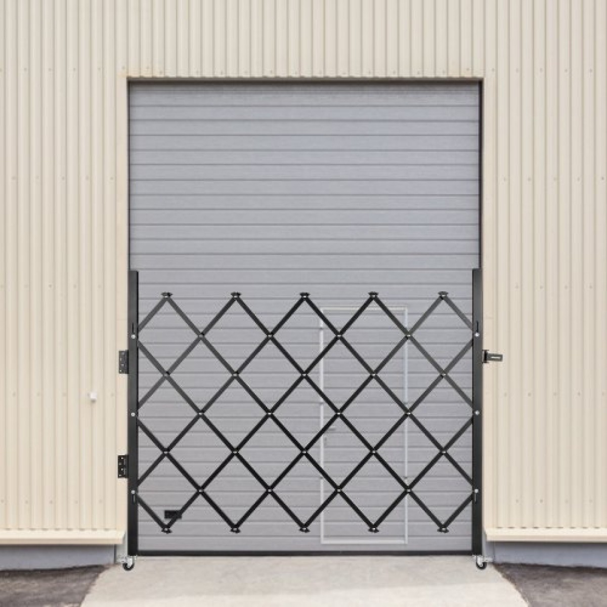 VEVOR Μονή Πτυσσόμενη Πύλη Ασφαλείας, 170 × 131 cm (Π × Υ) Πτυσσόμενη πόρτα πόρτας, Πύλη ασφαλείας από χάλυβα ακορντεόν, Εύκαμπτη πύλη ασφαλείας, κυλιόμενη πύλη φραγμού 360°, πύλη ψαλιδιού ή πόρτα με λουκέτο