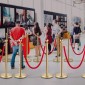 VEVOR Crowd Control Stanchion, Σετ 8 τεμαχίων Stanchion Set, Stanchion Set with 5 ft/1,5 m Red Velvet Rope, Gold Crowd Control Barrier με στιβαρό σκυρόδεμα και μεταλλική βάση – Συναρμολόγηση Easy Connect