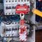 VEVOR 42 PCS Lockout Tagout Kit, Electrical Safety Loto Kit Περιλαμβάνει λουκέτα, 5 είδη κλειδαριών, Hasps, Tags & Ties, Box, Lockout Safety Tools για αφαίρεση ηλεκτρικού κινδύνου σε βιομηχανικά, μηχανήματα