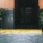 Τσάντα VEVOR Flood, 732 × 50,8 × 30,5 cm, επαναχρησιμοποιήσιμοι σωλήνες εκτροπής νερού από PVC, ελαφρύ με εξαιρετικό αδιάβροχο αποτέλεσμα που χρησιμοποιείται για πόρτες, γκαράζ, κίτρινο