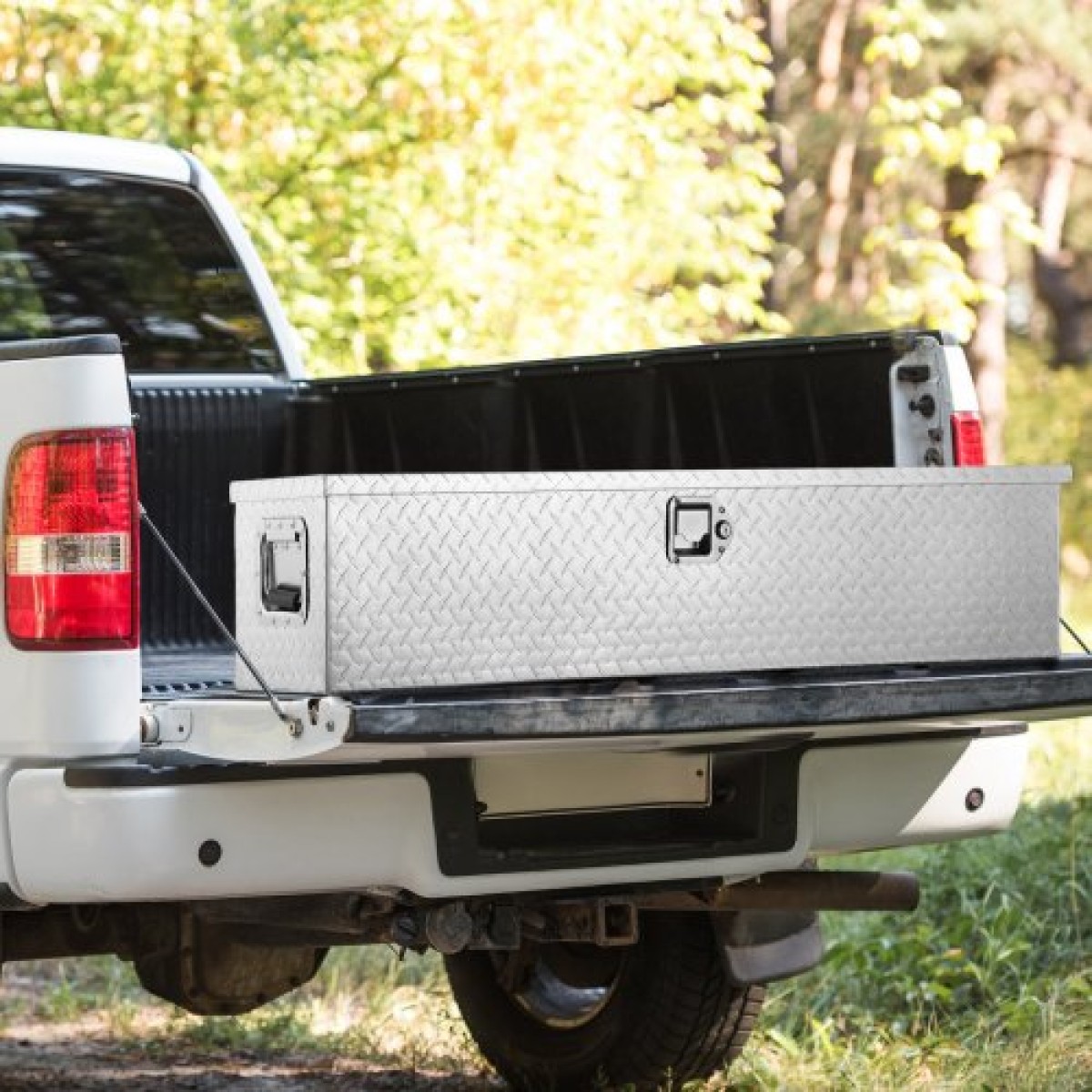 Κουτί εργαλείων κρεβατιού φορτηγού VEVOR Heavy Duty, Εργαλειοθήκη Diamond Plate με Πλαϊνή λαβή και κλειδαριά κλειδαριάς, Storage Tool Box Chest Box Organizer για παραλαβή, Κρεβάτι φορτηγού, RV, Trailer, 121,9x38,1x38,1 cm, Ασημί