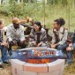 Σχάρα ψησίματος VEVOR X-Marks Fire Pit Grill, Ορθογώνια Σχάρα Μαγειρέματος, Heavy Duty Steel Campfire Grill Grill with Handle & Support X Wire, Φορητά μαγειρικά σκεύη camping για πάρτι έξω, μαύρο 44 ιντσών