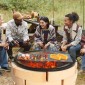 Σχάρα ψησταριάς VEVOR X-Marks Fire Pit, στρογγυλή σχάρα μαγειρέματος, σχάρα ψησίματος από ατσάλι βαρέως τύπου Campfire BBQ με λαβή και σύρμα στήριξης X, φορητό μαγειρικό σκεύος κάμπινγκ για εξωτερικό πάρτι & συγκέντρωση, 30 ιντσών μαύρο