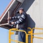 Κλουβί ασφαλείας περονοφόρου VEVOR, χωρητικότητα 544,3 kg, 91,4 x 91,4 cm, Πτυσσόμενη πλατφόρμα εργασίας περονοφόρου με περιστρεφόμενους τροχούς που κλειδώνουν, οπή αποστράγγισης & αλυσίδα συσκευής, χωράει 1 έως 2 ενήλικες, ιδανικό για εναέριες εργασί