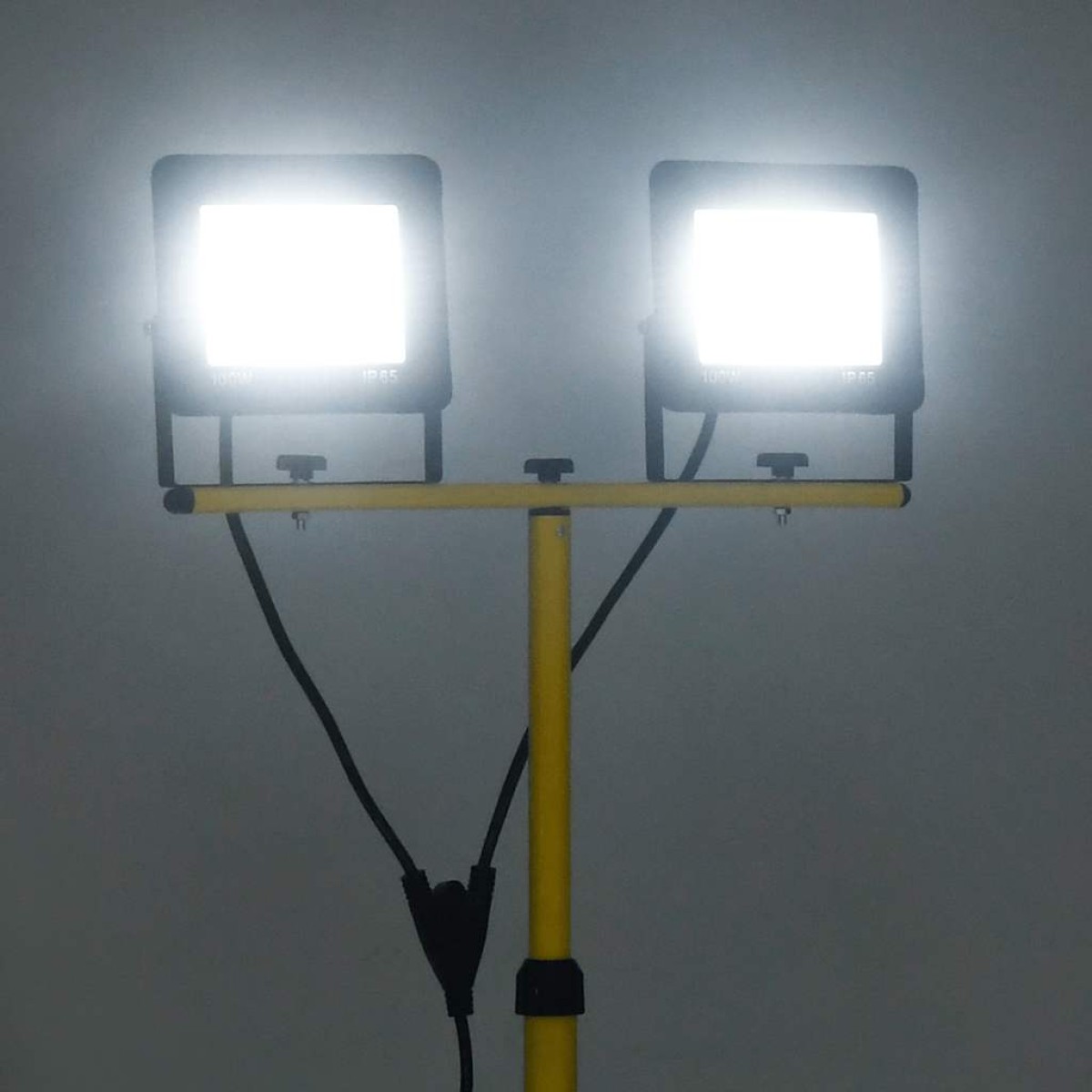 vidaXL Προβολέας LED με Τρίποδο Ψυχρό Λευκό 2 x 100 W