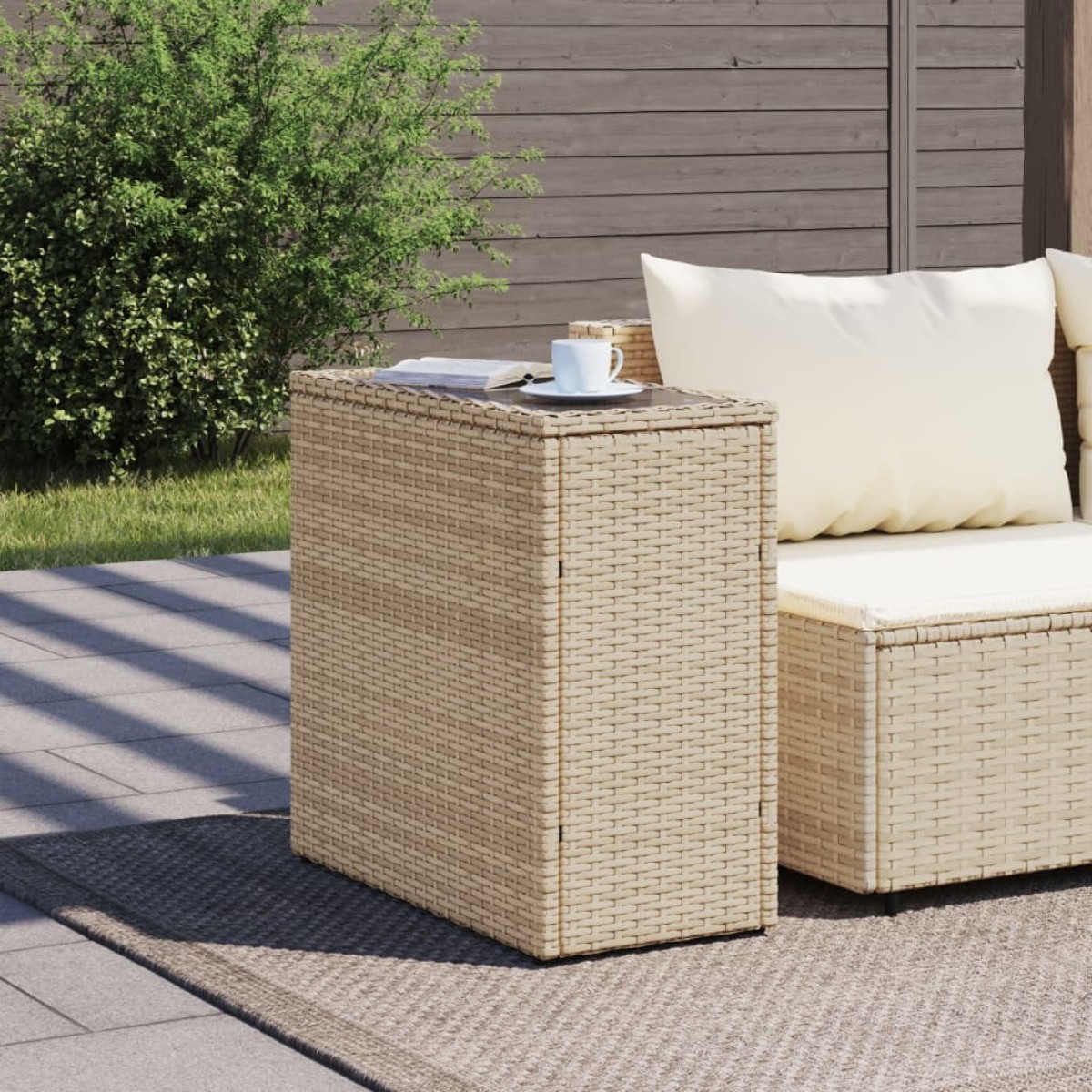vidaXL Τραπέζι Κήπου με Γυάλινη Επιφ. Μπεζ 58x27,5x55 εκ. Συνθ. Ρατάν
