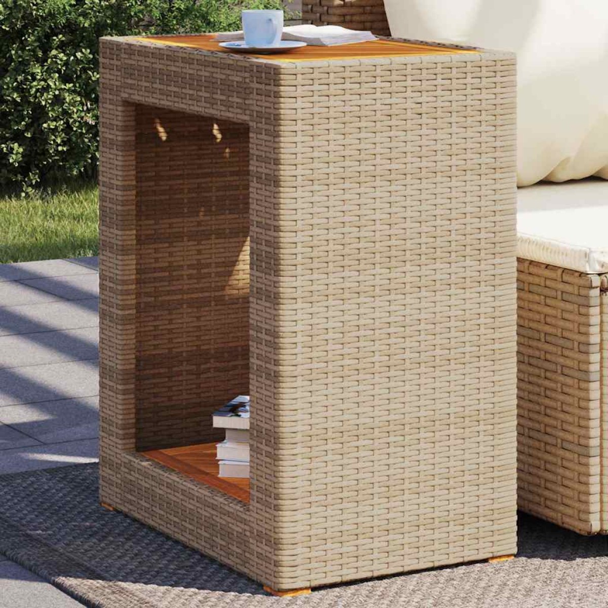vidaXL Τραπέζι Κήπου με Ξύλινη Επιφάνεια Μπεζ 60x40x75 εκ Συνθ. Ρατάν