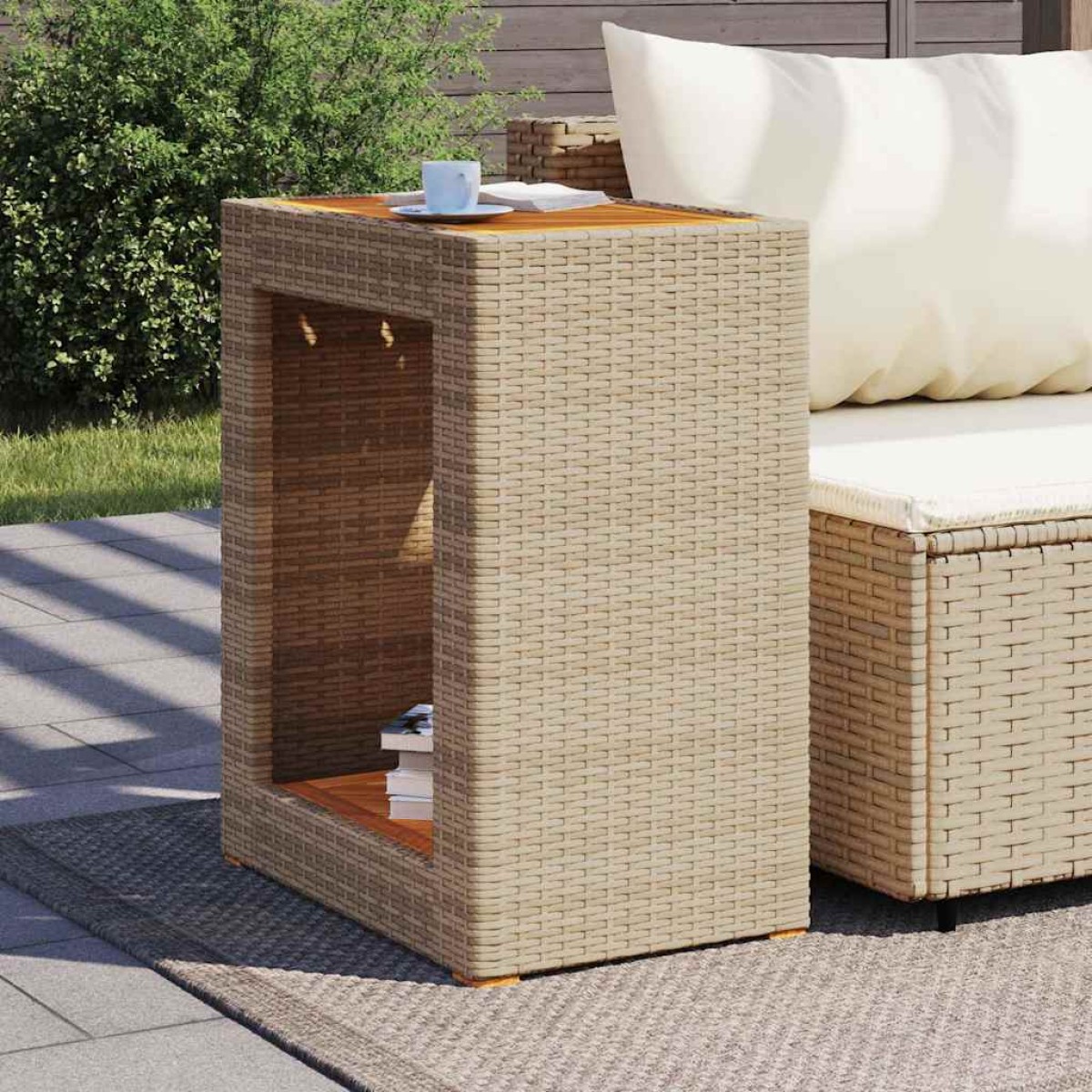 vidaXL Τραπέζι Κήπου με Ξύλινη Επιφάνεια Μπεζ 60x40x75 εκ Συνθ. Ρατάν