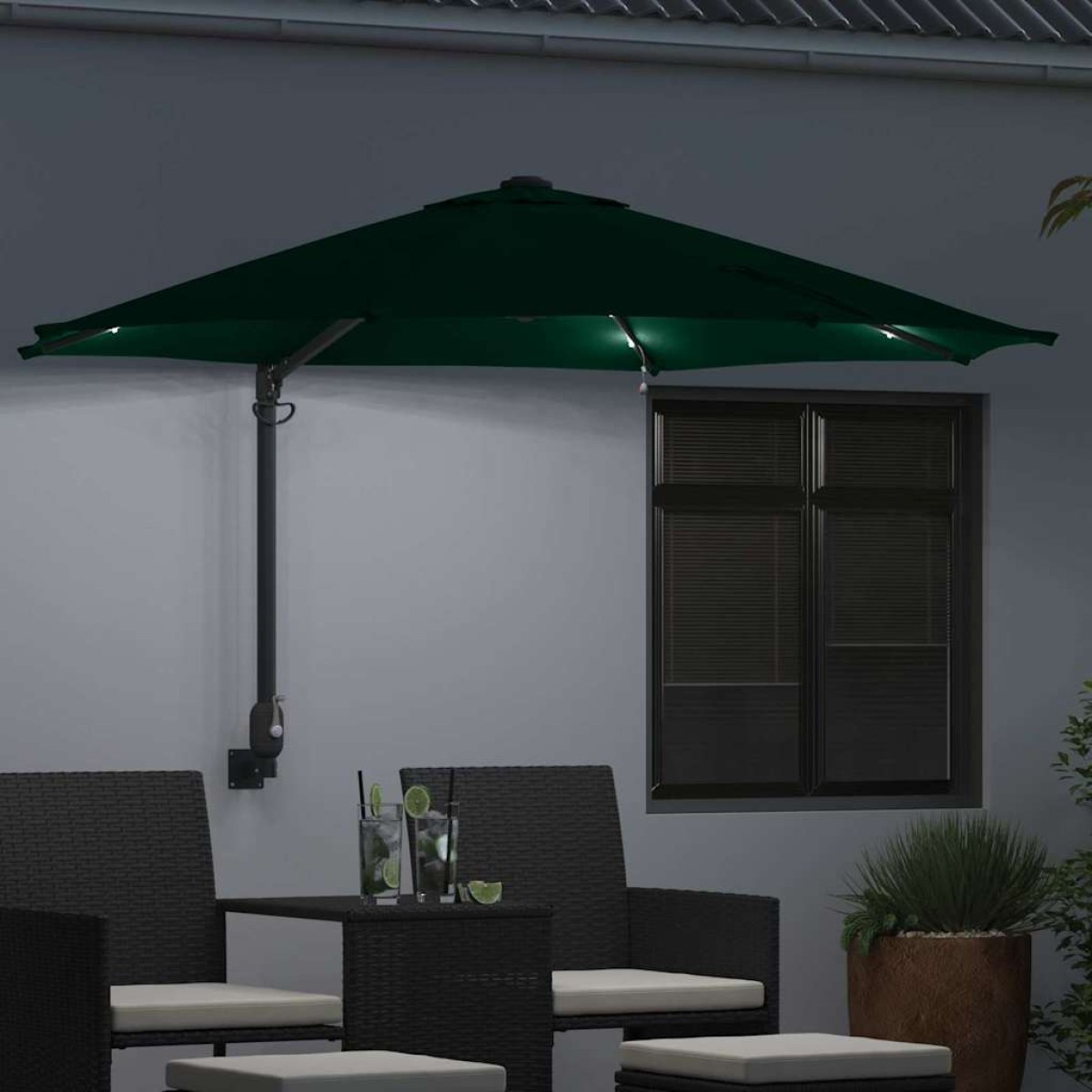 vidaXL Ομπρέλα Κήπου με φώτα λωρίδας LED Πράσινο 248 x 248 x 148 εκ.