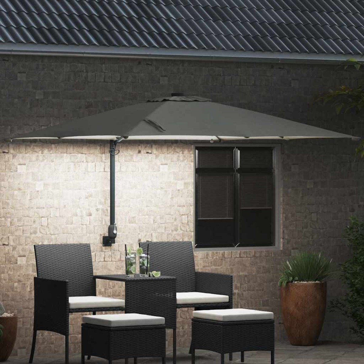 vidaXL Ομπρέλα Κήπου με φώτα λωρίδας LED Άμμος 248,5 x 247,5 x 160 εκ.