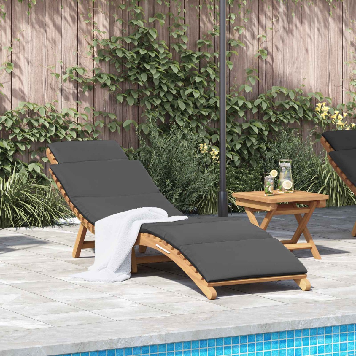 vidaXL Καλοκαιρινή Ξαπλώστρα Καφέ 198 x 55 x 58,5 εκ Στερεό Ξύλο Τίκ