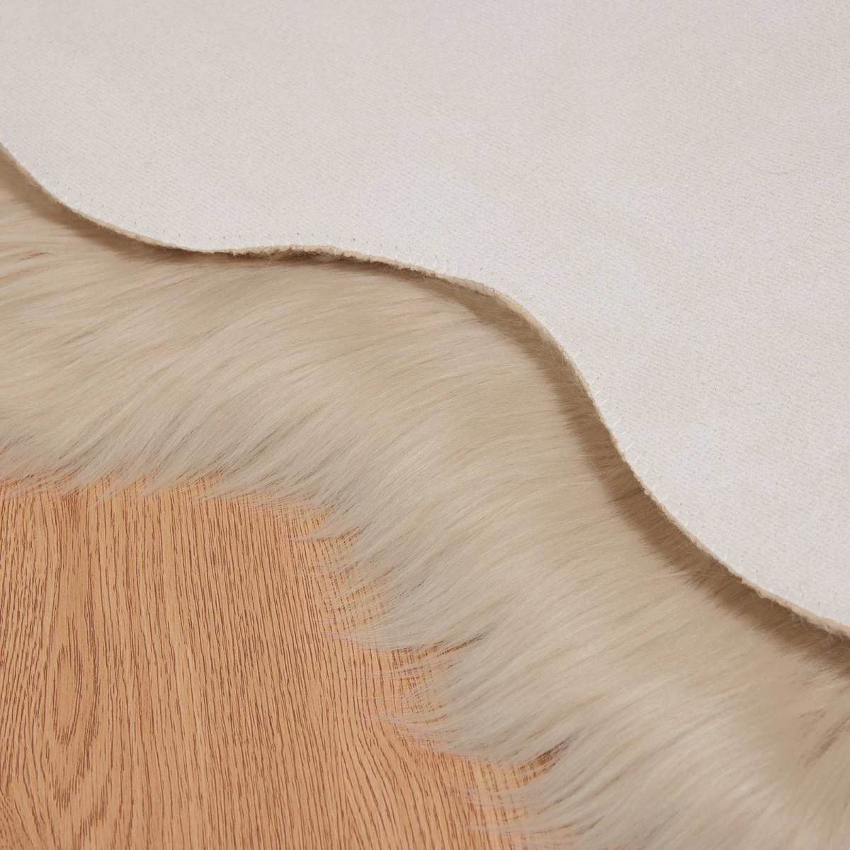 vidaXL Χαλί από τεχνητό πρόβειο δέρμα TAFALLA Μπεζ 60 x 90 cm