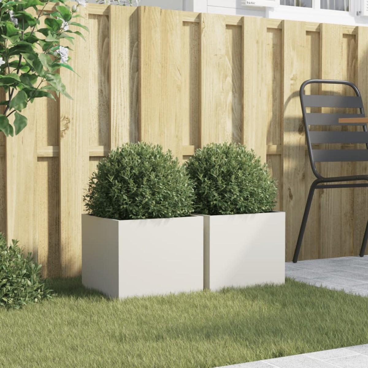 vidaXL Ζαρντινιέρες 2 τεμ. Λευκές 32x30x29εκ. από Χάλυβα Ψυχρής Έλασης