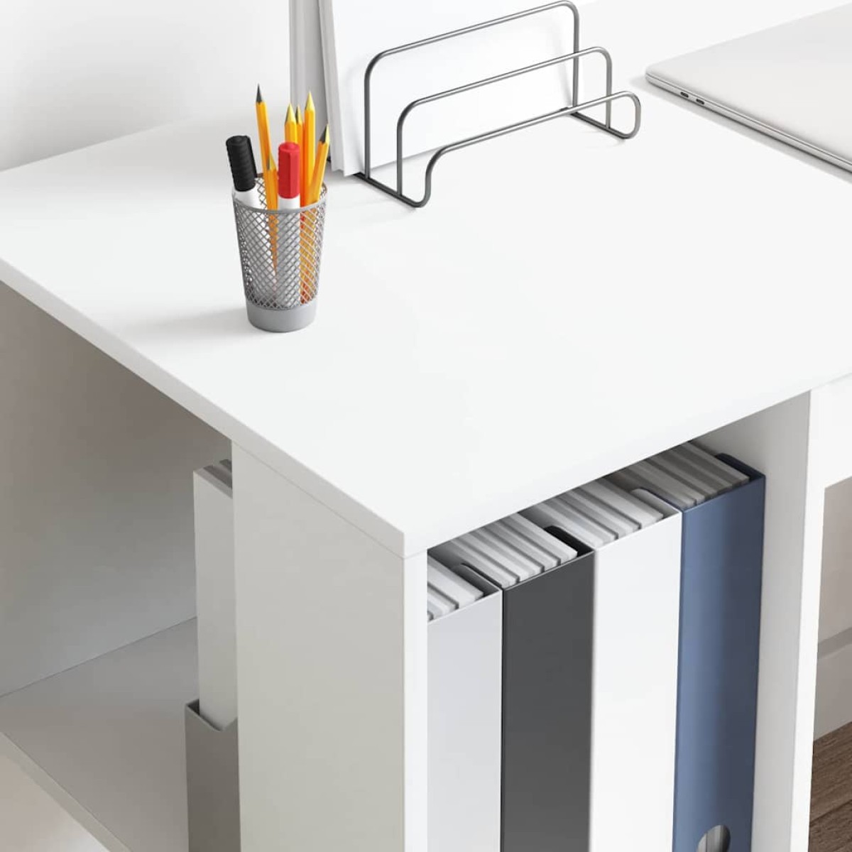 vidaXL Γραφείο Λευκό Επεξεργασμένο Ξύλο 130 x 50.5 x 75 εκ