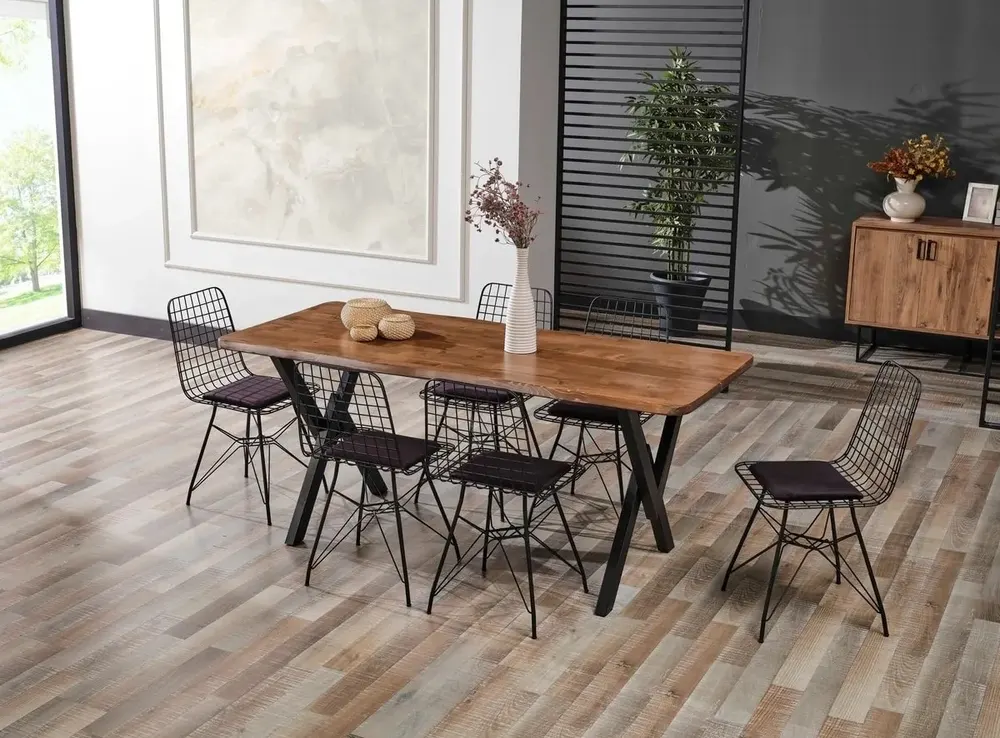 Τραπεζαρία 80x180 με Καρέκλες Μαύρου Χρώματος 80x180 cm