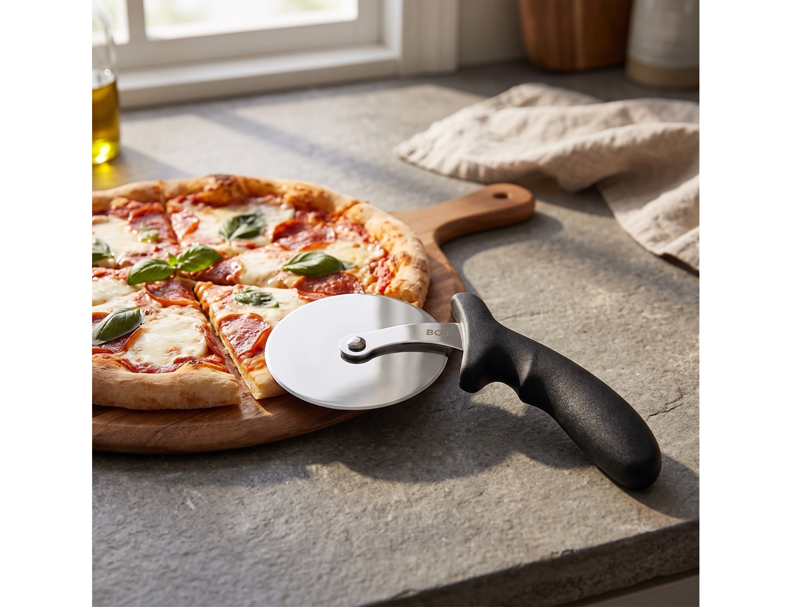 ΕΡΓΑΛΕΊΑ ΚΟΥΖΊΝΑΣ ΚΟΠΉΣ & ΠΡΟΕΤΟΙΜΑΣΊΑΣ PIZZA CUTTER BOJ 10CM DIAMETER 021120301