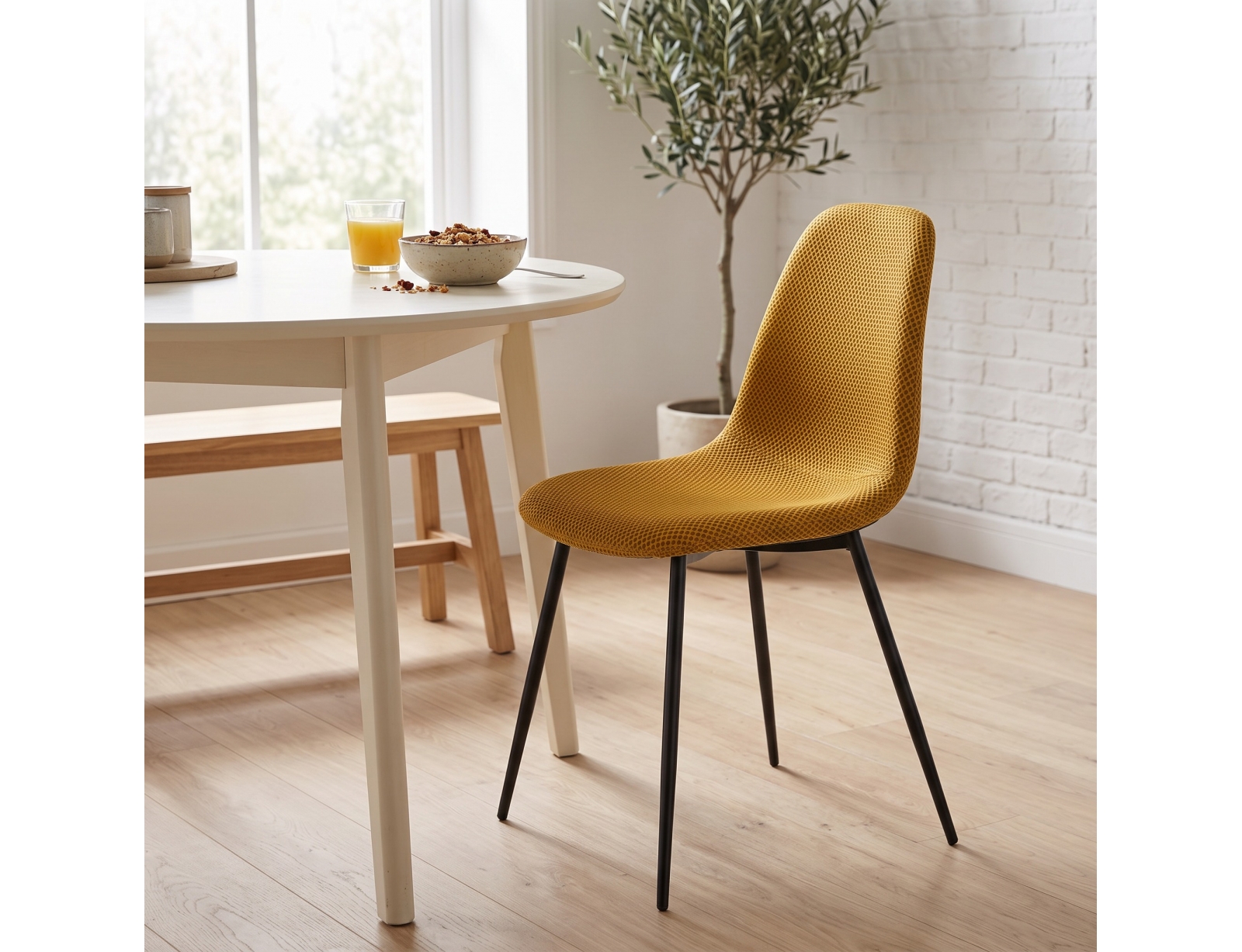 ΚΑΡΈΚΛΕΣ & ΠΟΛΥΘΡΌΝΕΣ CHAIR ATOM YELLOW M4 HD0473