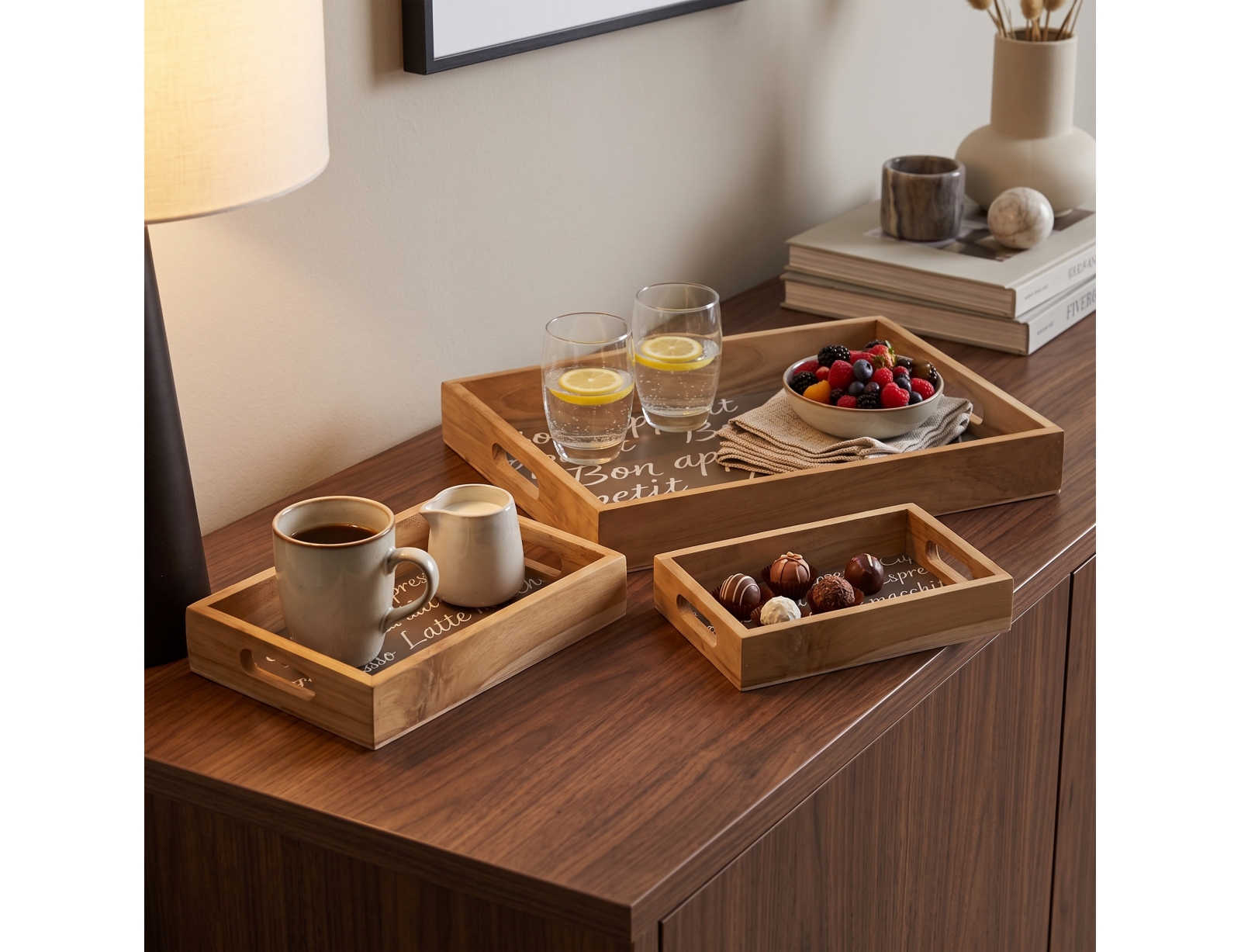 ΔΊΣΚΟΙ ΣΕΡΒΙΡΊΣΜΑΤΟΣ SERVING TRAY TEAK SET 3 PCS